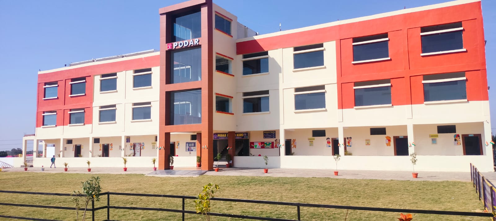 Welcome to Multai Podar Learn School